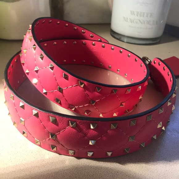 💕VALENTINO PINK SHOULDER STRAP💕 - Picture 2 of 10